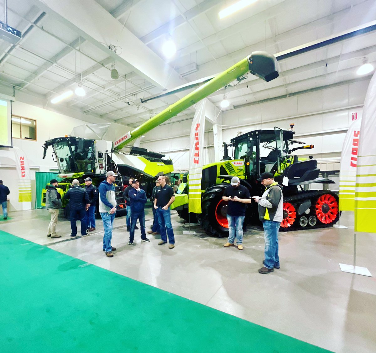 agauthority's tweet photo. Join us in Saskatoon and see the latest from #CLAAS.
#wccps #westcdnag #saskag https://t.co/kYLLZZ4MnP