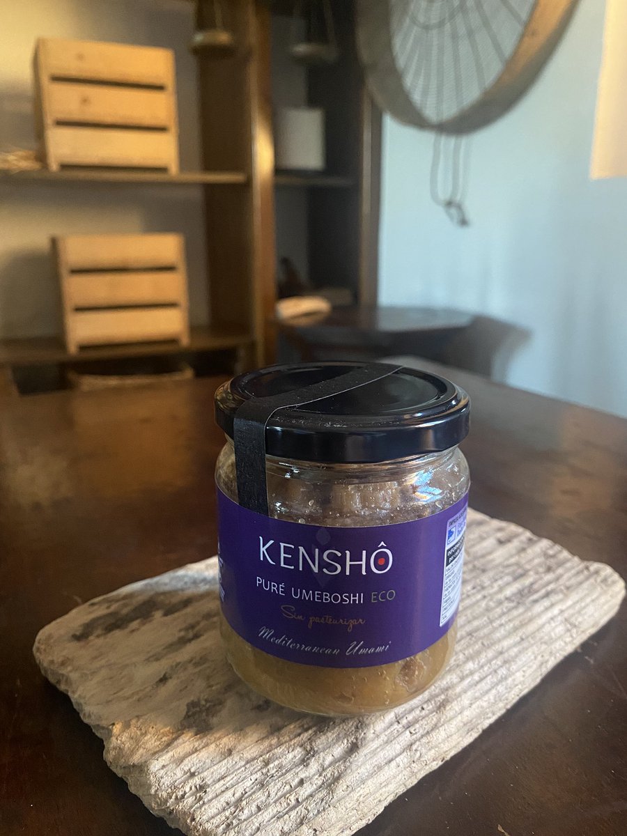 Ya tenemos listo puré de umeboshi con ciruelas de las Terres de l'Ebre ecológicas, sal de las Salinas de la Trinitat y shiso procedente de agricultura eco💜 Disponible en la tienda on line #Umeboshi #Kensho