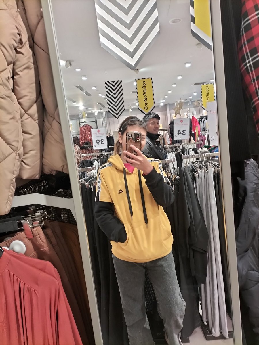 AomNnt007's tweet photo. มันเป็นความรู้สึกที่อธิบายไม่ได้อ่ะ💚✨
#Georgia #FWB #Tbilisi https://t.co/V7sxI3MxHz