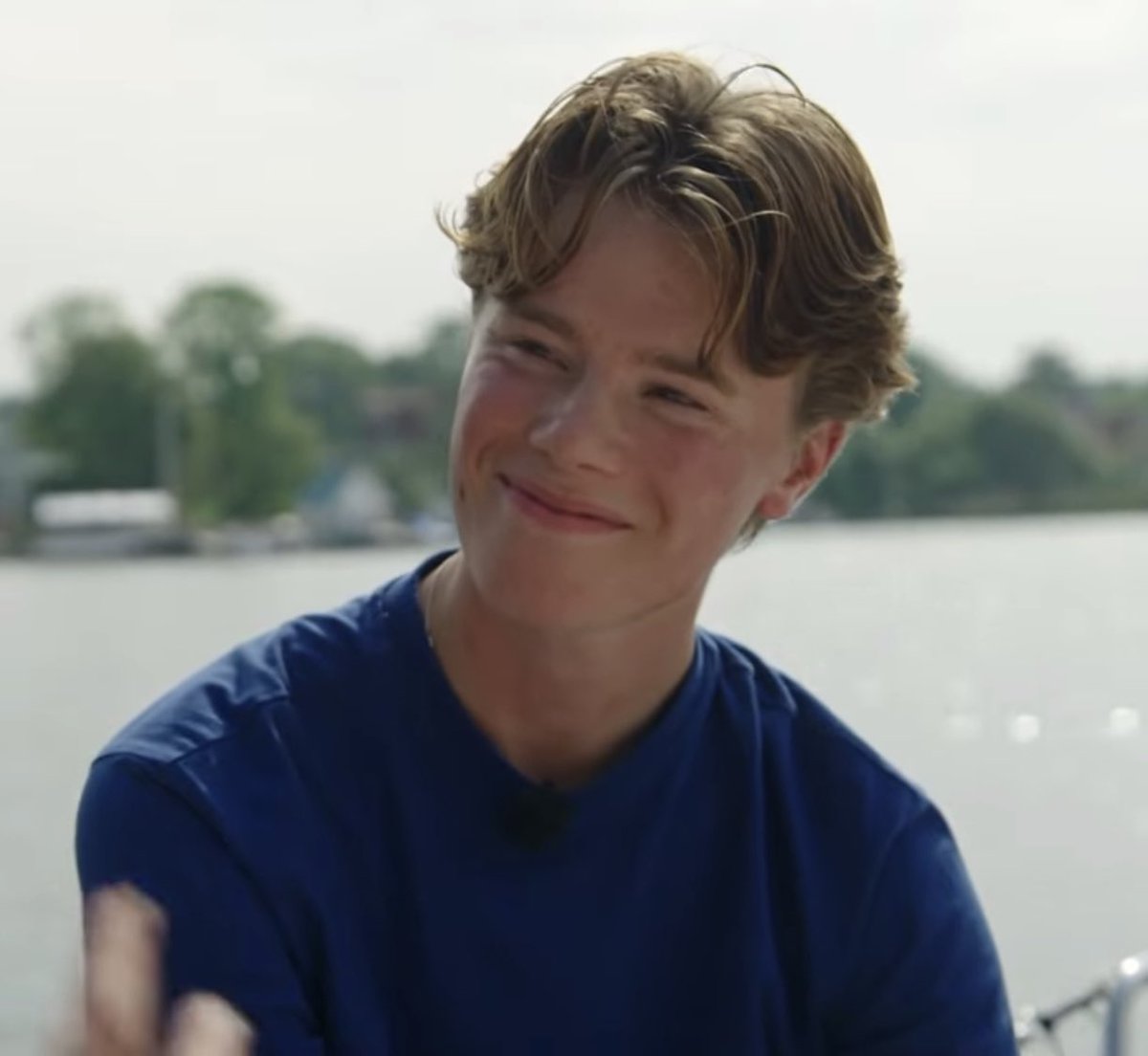 omarsdaydream's tweet photo. HIS SMILE I CANT https://t.co/8H35aNPx0p