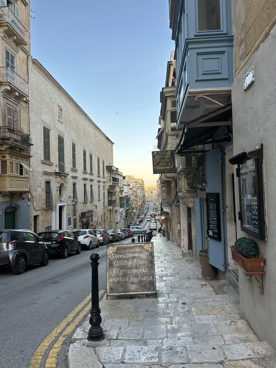 9_qinc's tweet photo. 2023.1〜
春先までマルタ留学しています🇲🇹

同じ時期に留学中の方
よかったら仲良くしてください🫶🏻

英語力伸ばすために色んなことに挑戦したい🐣

#マルタ留学 #留学 https://t.co/TqHOOvHxWZ
