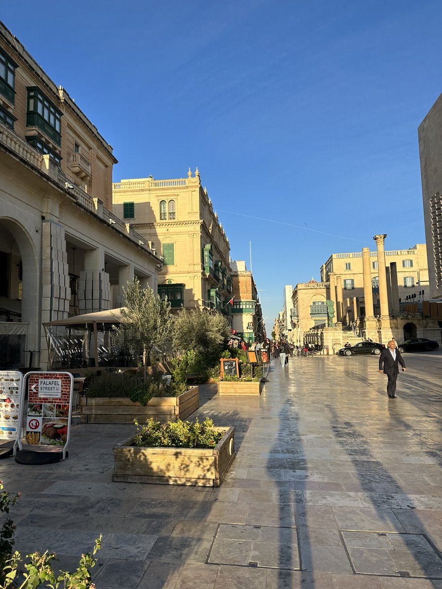 9_qinc's tweet photo. 2023.1〜
春先までマルタ留学しています🇲🇹

同じ時期に留学中の方
よかったら仲良くしてください🫶🏻

英語力伸ばすために色んなことに挑戦したい🐣

#マルタ留学 #留学 https://t.co/TqHOOvHxWZ