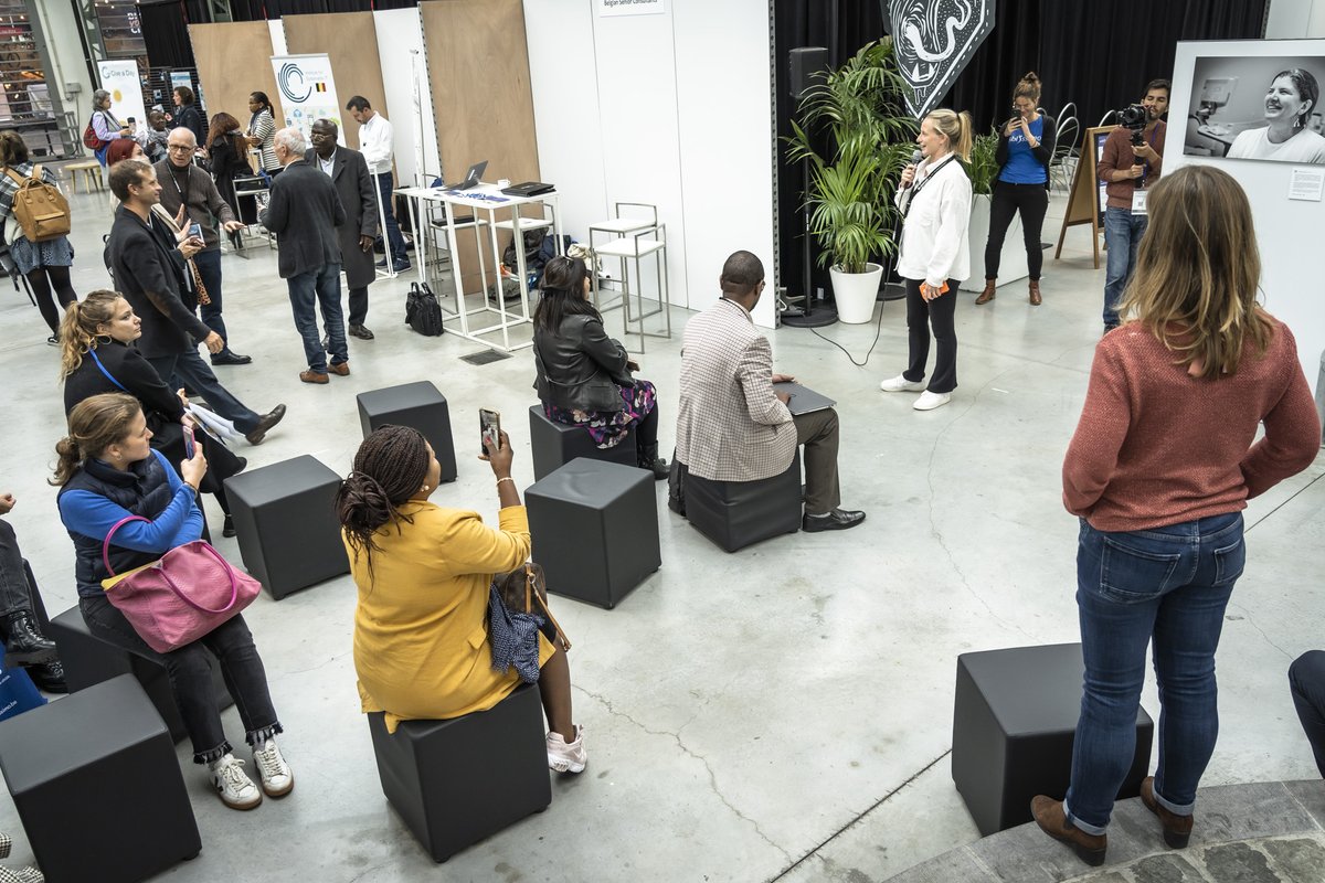 Ça pitche, ça pitche au salon ASBLissimo … 

<a href="/RsoEntreprendre/">Réseau Entreprendre</a> #forward #asbl #salon #congres #fair #event #meetup  #transition #ecologie #environnement #numerique #digital #economie #association #associatif #challenge #defi #presentation #pitch #pitchassociatif #elevatorpitch