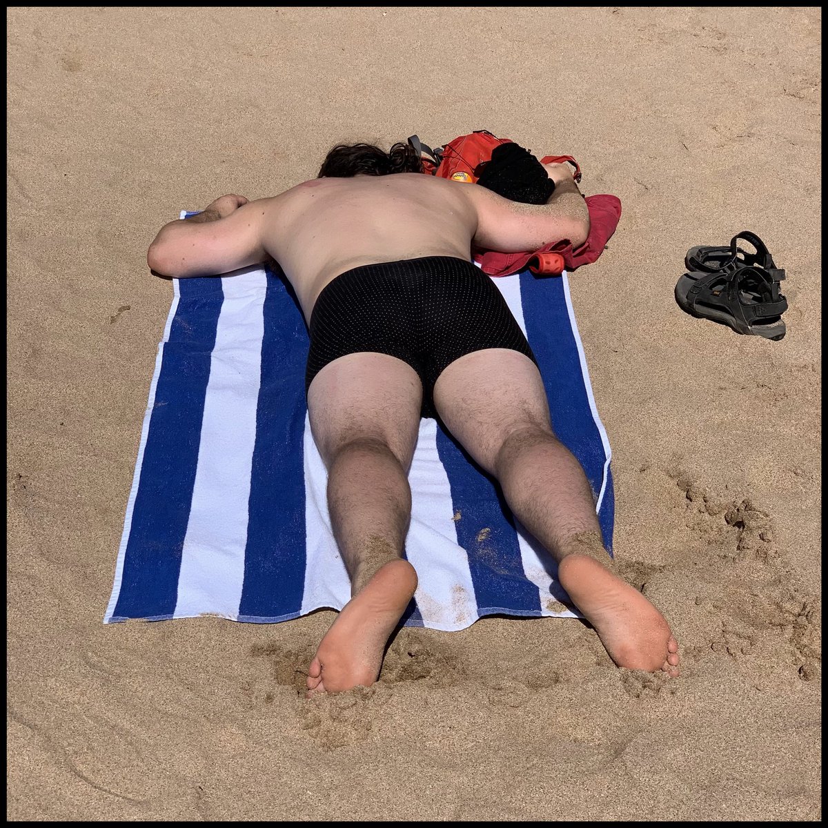 maquigrafia's tweet photo. Hombres.
.
.
.
Foto: @AvilaSimpson / 2023 #playa #hombre #color #colorphotography #luz #everydaynayarit #maquigrafia #alvaroavilasimpson #men #man #instatravel #natgeo #beachman #mexico🇲🇽 #everydayeverywhere #magnumphotos #light #sleeping #nayarit #everydaymexico #shotoniphone https://t.co/tioMxbfxOL