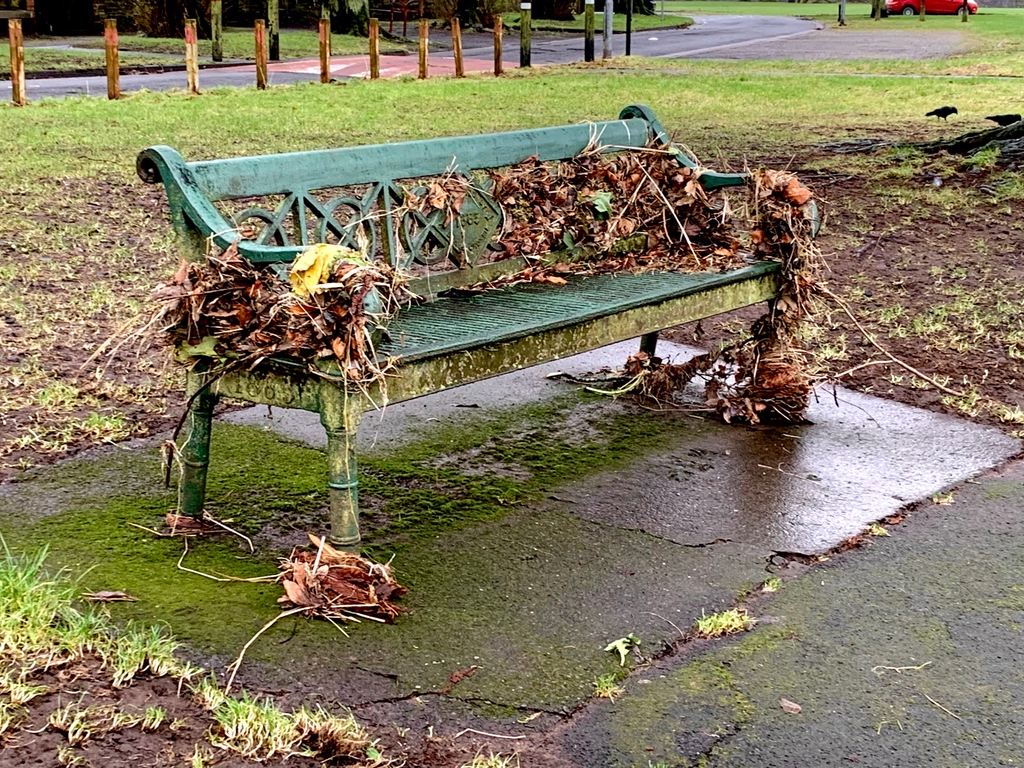 When we visited the town was getting over its worst flood in a century. Read about it in this week's blog. Details in the bio #dunfries #rivernith #flood #flooding #robertburns #mausolem #bench #riverbank #visitdumfries #visitdumfriesandgalloway #blogger #travelblogger #peterpan