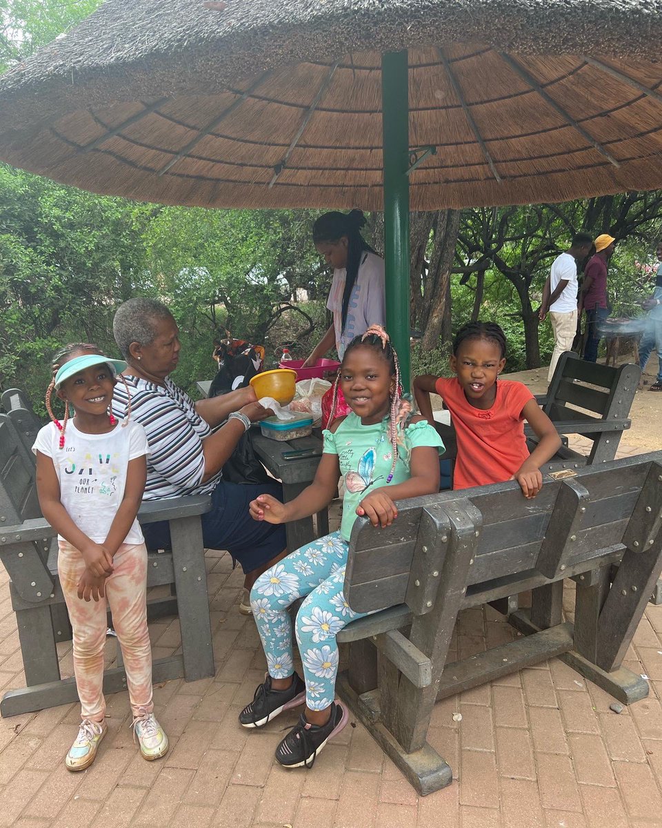 fhum_rats's tweet photo. #wildlife #krugernationalpark #southafrica #nature #safari #wildlifephotography #naturephotography #travel #photography #animals #big #krugerexplorer #bigcats #sanparks #krugerthroughmyeyes #natgeo #gamedrive #africanwildlife #natgeowild #naturelovers #greaterkruger #bigfive https://t.co/hVU3wE9a5C