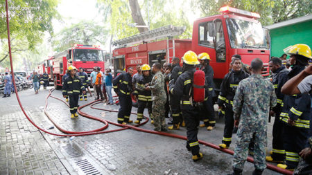 Kashif_Nasyr's tweet photo. This is what our FRS has been reduced to by political negligence for over 20 years. For me, our firefighters are exceptional heroes! Despite all that they have endured for so long, they would never surrender YOU to a fire!  No better example of service above self! God bless! https://t.co/4oaWHFYPqq