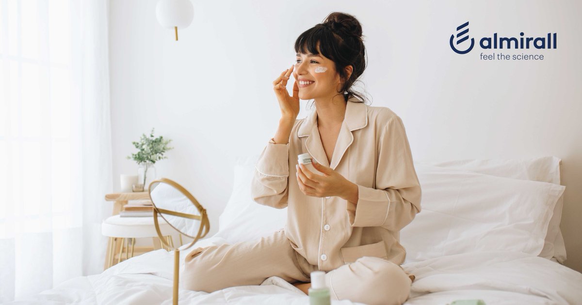 New year, new you! Is it time to revamp your #SkincareRoutine? Revisit the products you've been using and see whether it's time to swap a few.

Source: nytimes.com/guides/tmagazi…

#NewYearNewYou #WeAreAlmirall #TransformYourSkin
