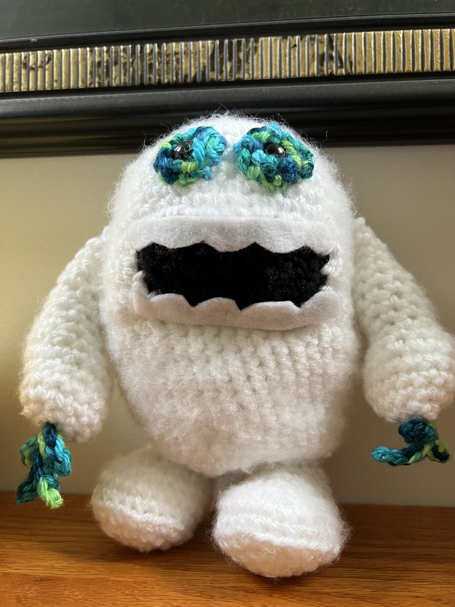 mclsnj's tweet photo. January is International #CreativityMonth, and we've asked our staff to share some of the fun projects they've done with #Creativebug!

Minyee from our Twin Rivers Branch made an adorable #Crocheted #AbominableSnowman by following along to this video: https://t.co/cmpmwk5FjW https://t.co/6szZU8h1VC