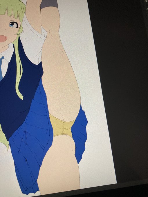 とりあえず下地塗り終わり。

久々にチェック柄ぱんつにするかね 