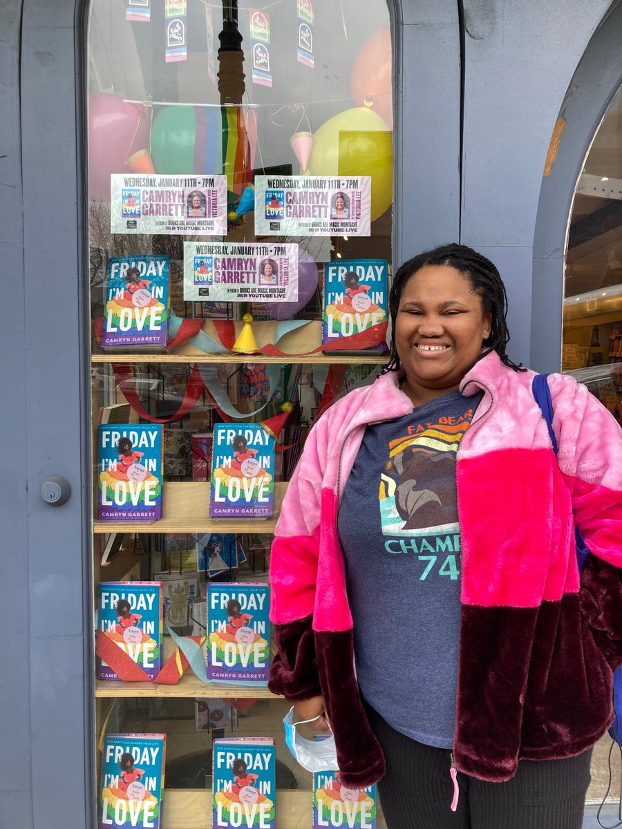 dancingofpens's tweet image. It’s FRIDAY I’M IN LOVE DAY!!! I love this book so much and I hope you do too! You can buy it wherever you get your books, especially your local indie! indiebound.org/book/978059343…
bookshop.org/p/books/friday…
barnesandnoble.com/w/friday-im-in…
amazon.com/gp/product/059…