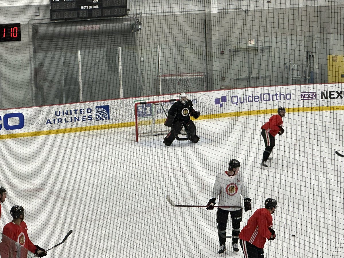 CRoumeliotis's tweet photo. With Alex Stalock out because of an illness, legendary emergency goaltender Scott Foster is the second goalie on the ice for practice. #Blackhawks https://t.co/P2oKp5VkgB