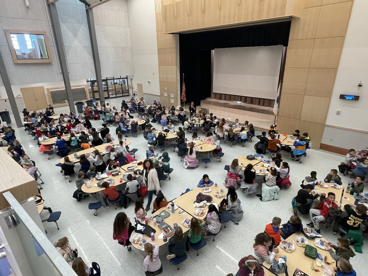 Second grade Tiger Cubs enjoying lunch in our beautiful, brand new cafeteria! We 🧡 Blanche Ames! <a href="/eafinn82/">Ms. Finn</a> #BATigerCubPride #WeDigEPS