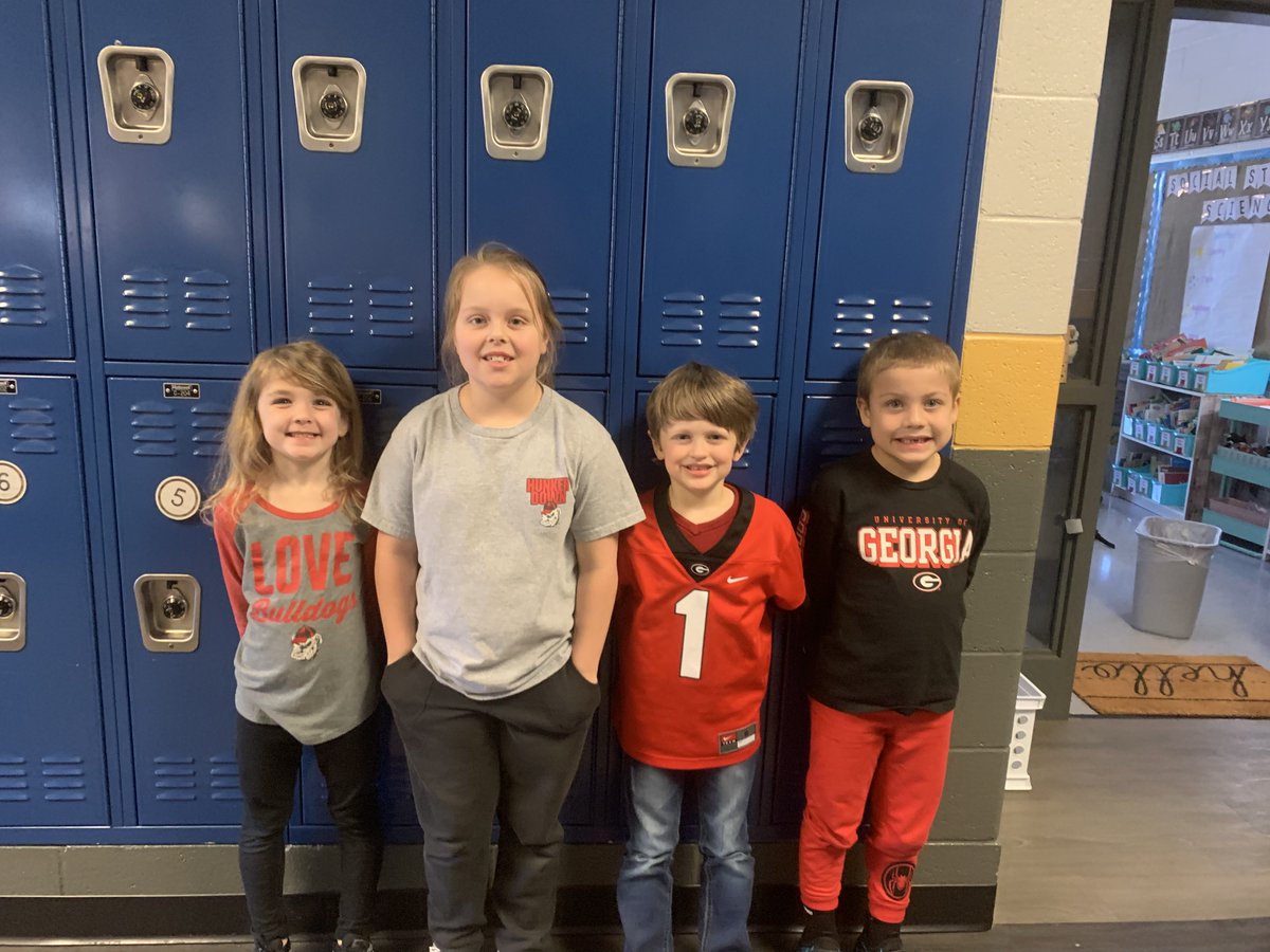 GreatDayatSJ's tweet photo. SJES has been thrilled to celebrate the Georgia Bulldogs this week! #greatdayatsj https://t.co/vE9a44Kg6V