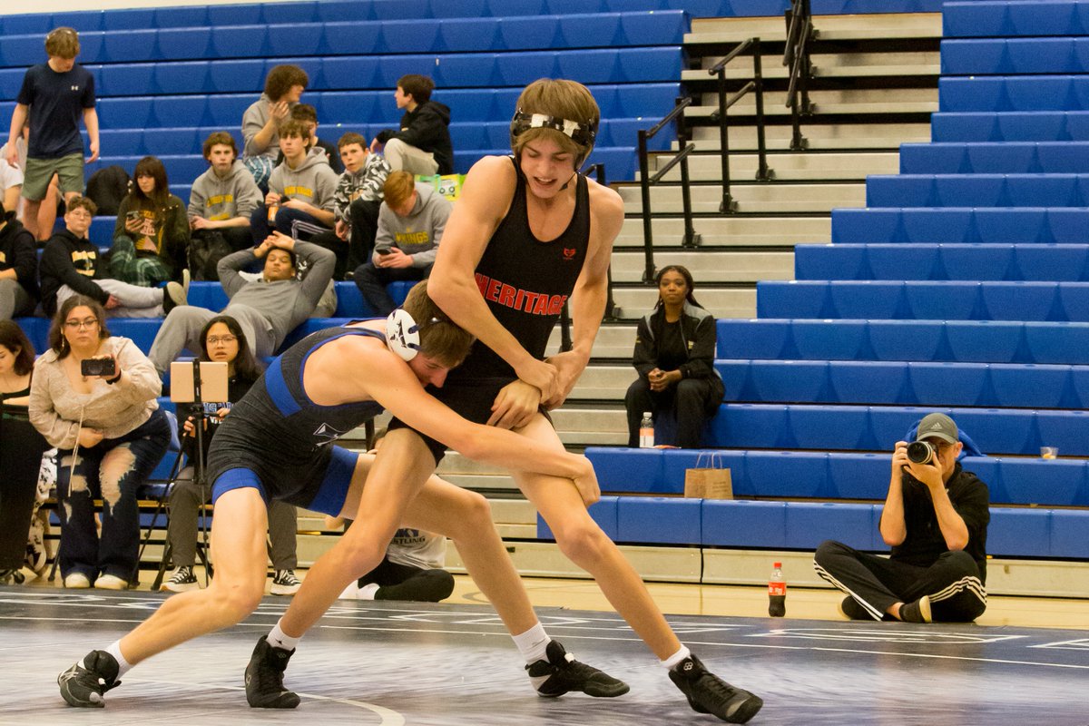 Wrestling photos from the Tusky dual Tournament. Click link for all photos drive.google.com/drive/folders/…

<a href="/HHSPrideSports/">HHSAthletics</a> #pridesports #Heritage #HeritageHS