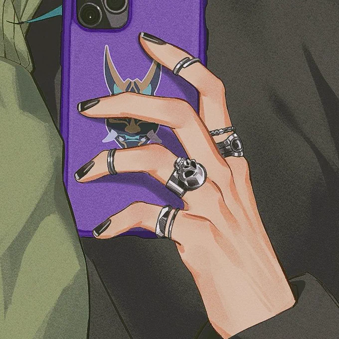 I actually enjoy drawing hands quite a lot… I'm not very good at it yet tho :,)  