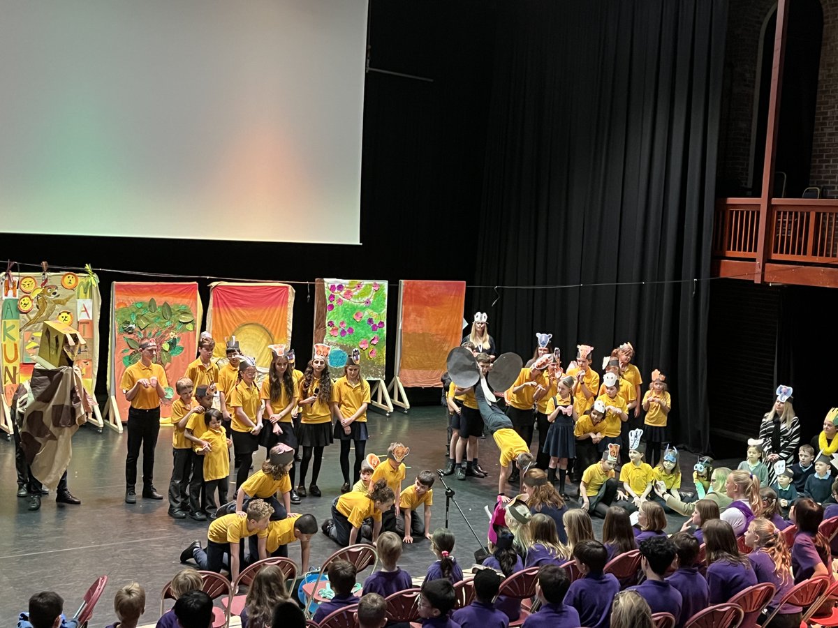 Windlesham House tweet media