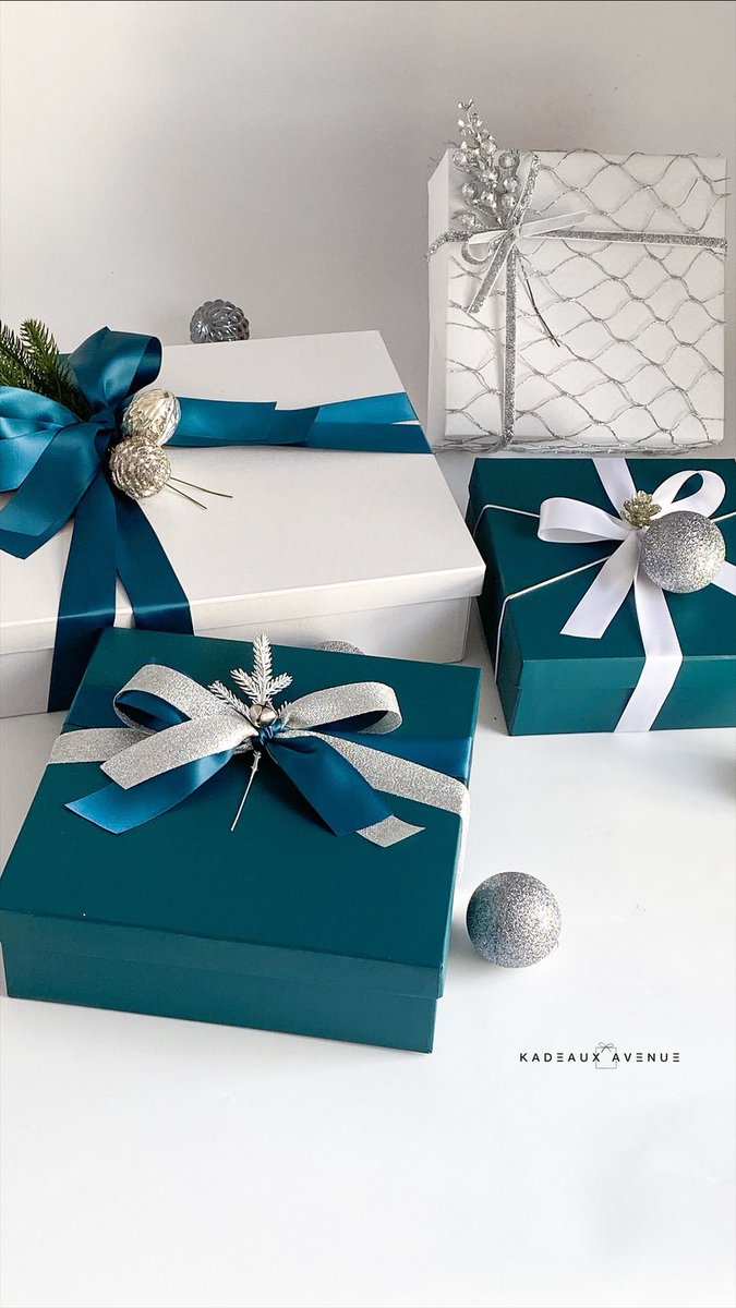 kadeauxavenue's tweet photo. Holiday memories with us, never forgotten 💙❄️ #giftideas https://t.co/N1dXc47zgK