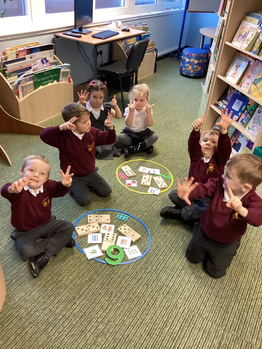 AllSaintsTraff's tweet photo. Super thinking in our maths activities today #subitising #numbertalks #showmeanotherway #sorting #Receptionlife💪🏼🤩 https://t.co/YuyaBG5Vva