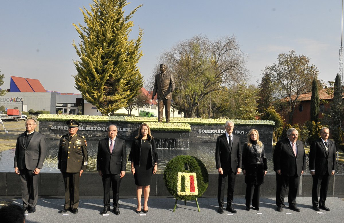 Conmemoramos el cuarto aniversario luctuoso de mi padre Alfredo Del Mazo González, Exgobernador del Estado de México. Lo recordamos con mucho amor. Su legado nos inspira y nos llena de orgullo.