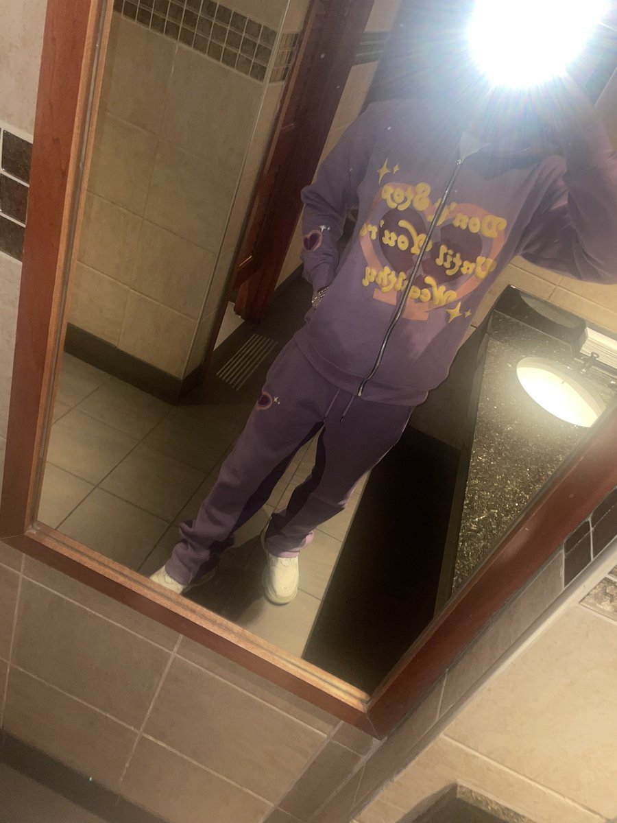 __DbeJp's tweet photo. Found me a plug and I stayed down look at me now ‼️🥶 https://t.co/TqRPRpSDtZ