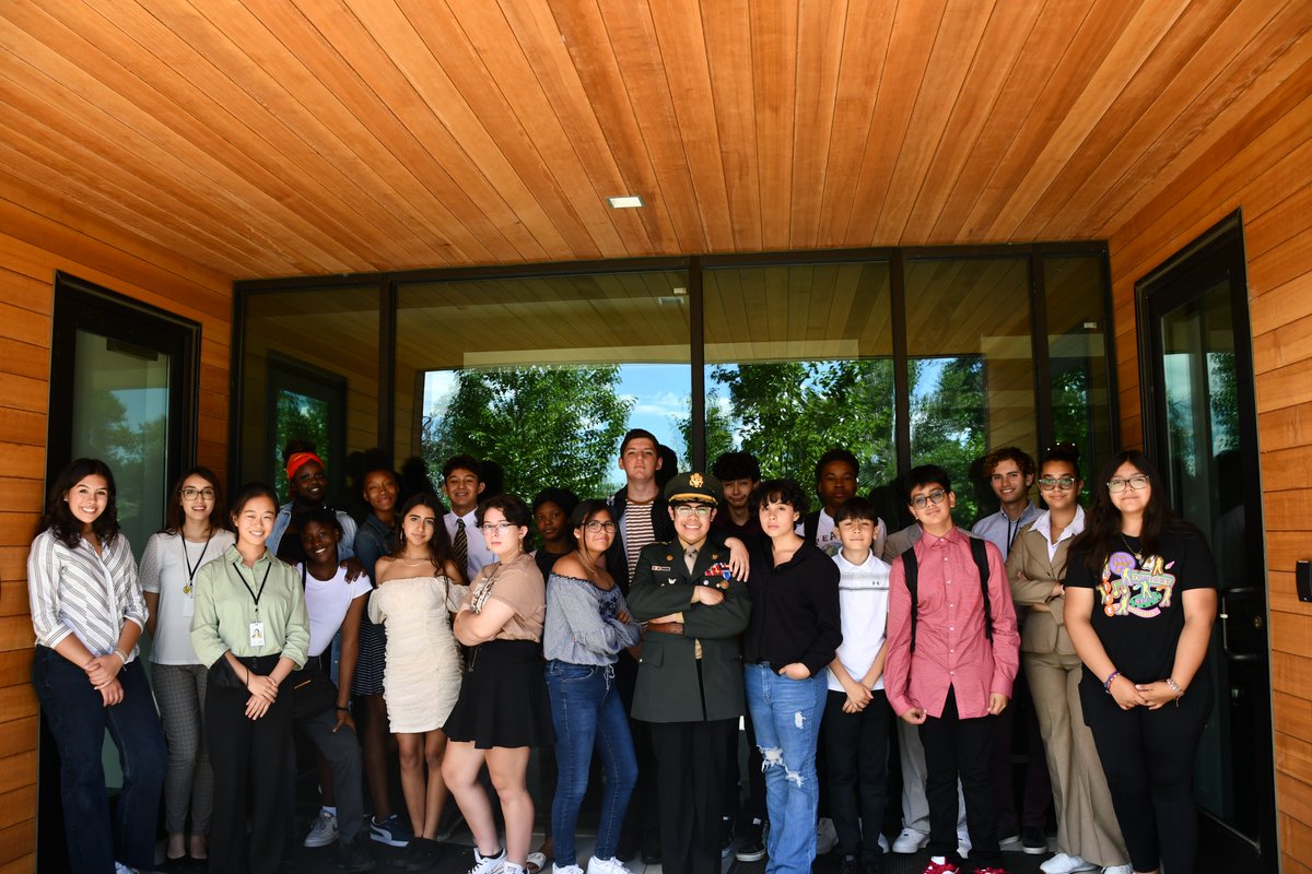 BreakthroughKD's tweet image. Happy New Year! We hope you enjoyed a well-deserved break. Success is about taking advantage of opportunities, so this year take hold of every opportunity to grow yourself and propel yourself closer to your goals.