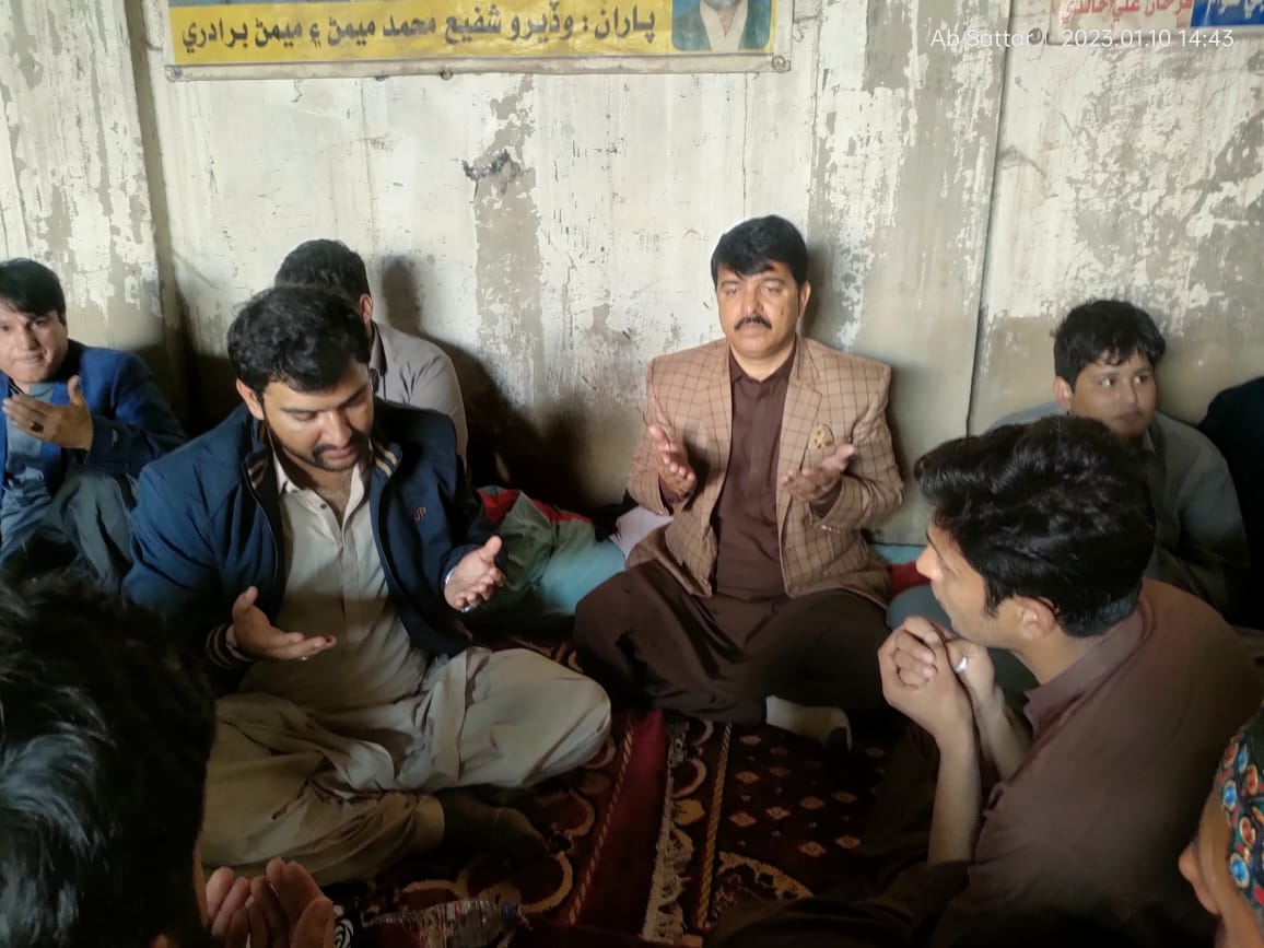 TeamMunwarWasan's tweet photo. خیرپور ببرلوء :۔
پاکستان پیپلز پارٹی رکن سندھ اسیمبلی
جناب منور علی وسان نے ببرلوء پہنچ کر  مرحوم سید مظھر علی شاہ 
(سابق چیئرمین ٹاؤن کمیٹی ببرلوء) کے اچانک انتقال پر ان کے بھتیجے سید محمد شاہ سے دعائے تعزیت کی اور گہرے دکھ کا اظہار کیا

@BBhuttoZardari @Munwar_Wassan1 @HWassan https://t.co/NIMboi1NxB