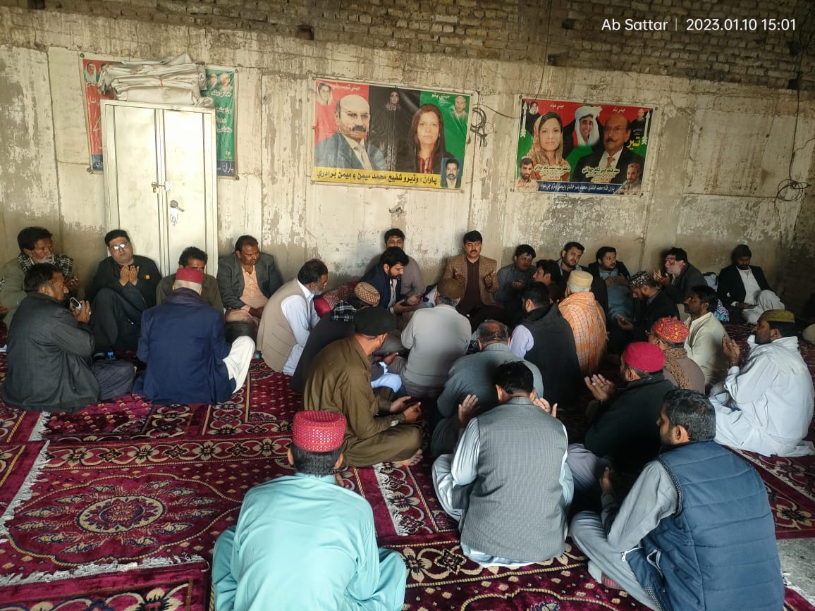 TeamMunwarWasan's tweet photo. خیرپور ببرلوء :۔
پاکستان پیپلز پارٹی رکن سندھ اسیمبلی
جناب منور علی وسان نے ببرلوء پہنچ کر  مرحوم سید مظھر علی شاہ 
(سابق چیئرمین ٹاؤن کمیٹی ببرلوء) کے اچانک انتقال پر ان کے بھتیجے سید محمد شاہ سے دعائے تعزیت کی اور گہرے دکھ کا اظہار کیا

@BBhuttoZardari @Munwar_Wassan1 @HWassan https://t.co/NIMboi1NxB