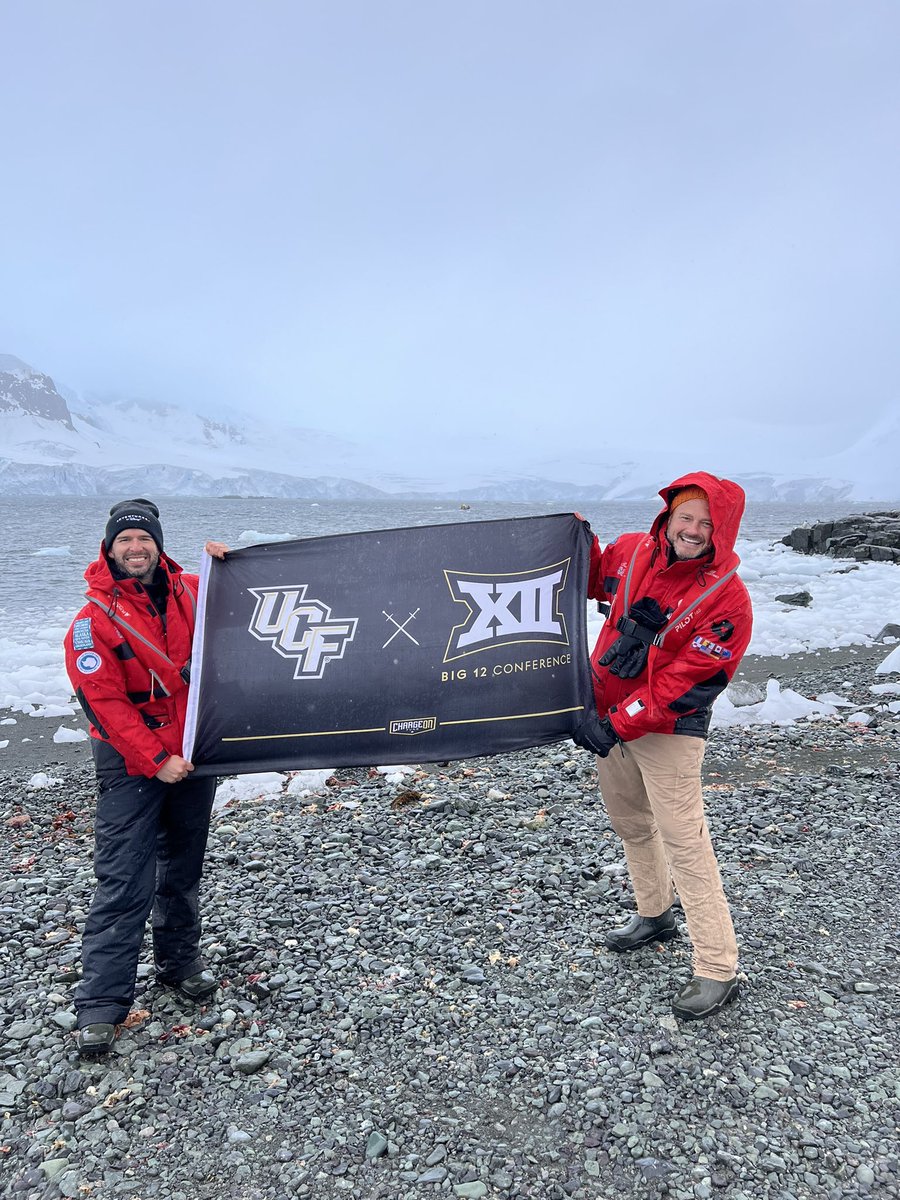 UCFALUMNI's tweet photo. Antarctica is Knights Country 🇦🇶📍 https://t.co/cxxS7dnEnA