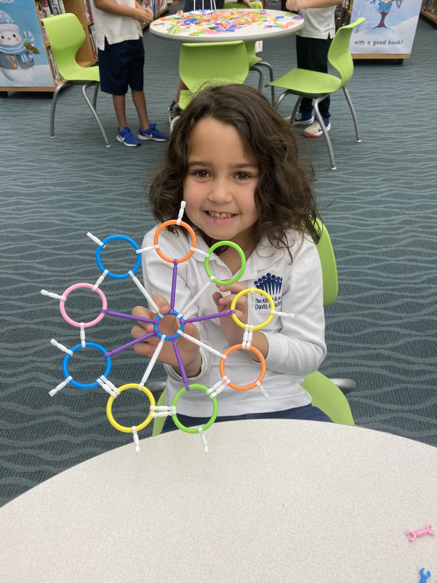 GaTechLibrarian's tweet image. Fiddle stick snowflakes after learning about Snowflake Bentley by Jacqueline Briggs Martin #davis2