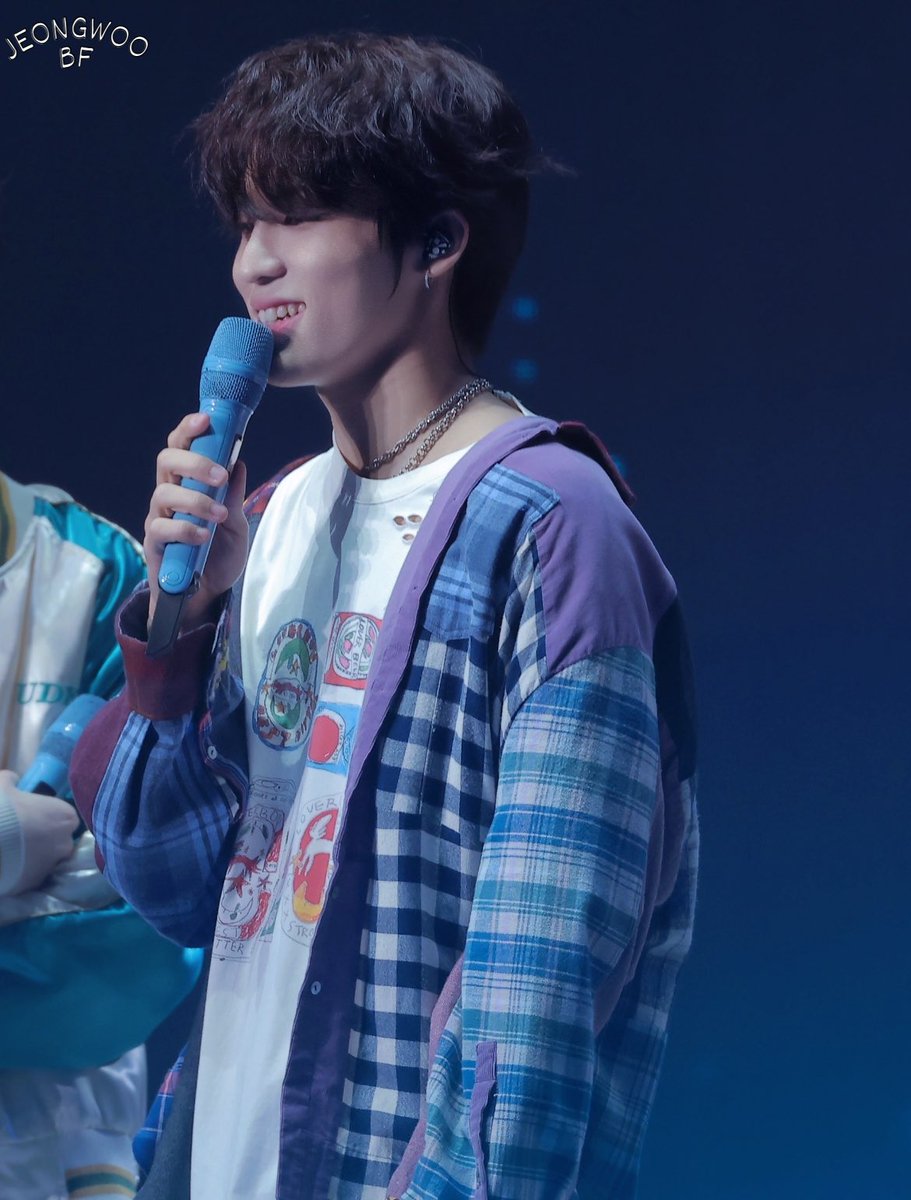 230103 콘서트🙈🙈

박정우 PARK JEONGWOO

800 못기다려요🙄
그냥 올릴게요😀
너무 이쁘다 우리 정우😀

#트레저 #TREASURE #PARKJEONGWOO
#トレジャー
#박정우 #정우 #트레저박정우 #パクジョンウ