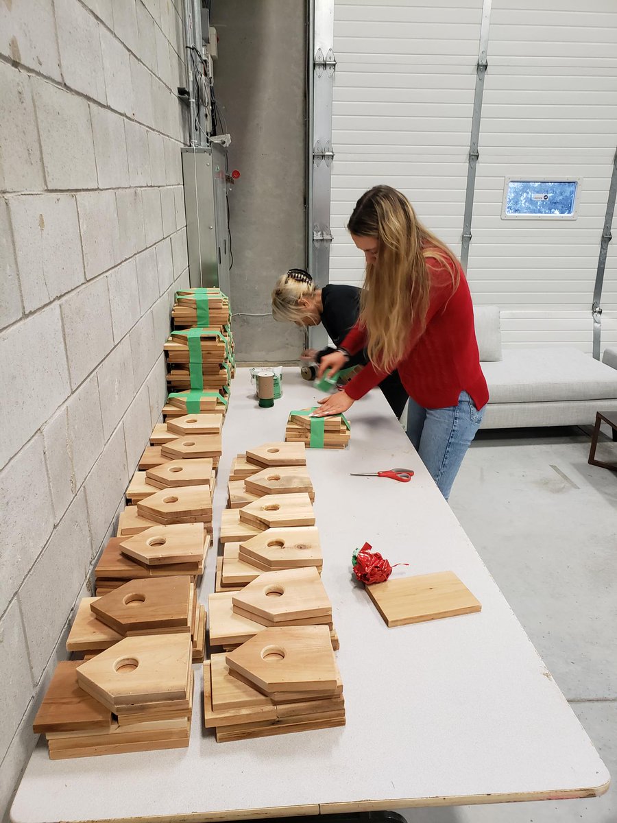 Over the holidays, Construct hosted their annual Ho-Ho-Holiday Drive which is a way to donate toys and gifts to the families staying at Blue Door’s Leeder Place. This year, Construct built over 30 birdhouses for children and families to paint and decorate!