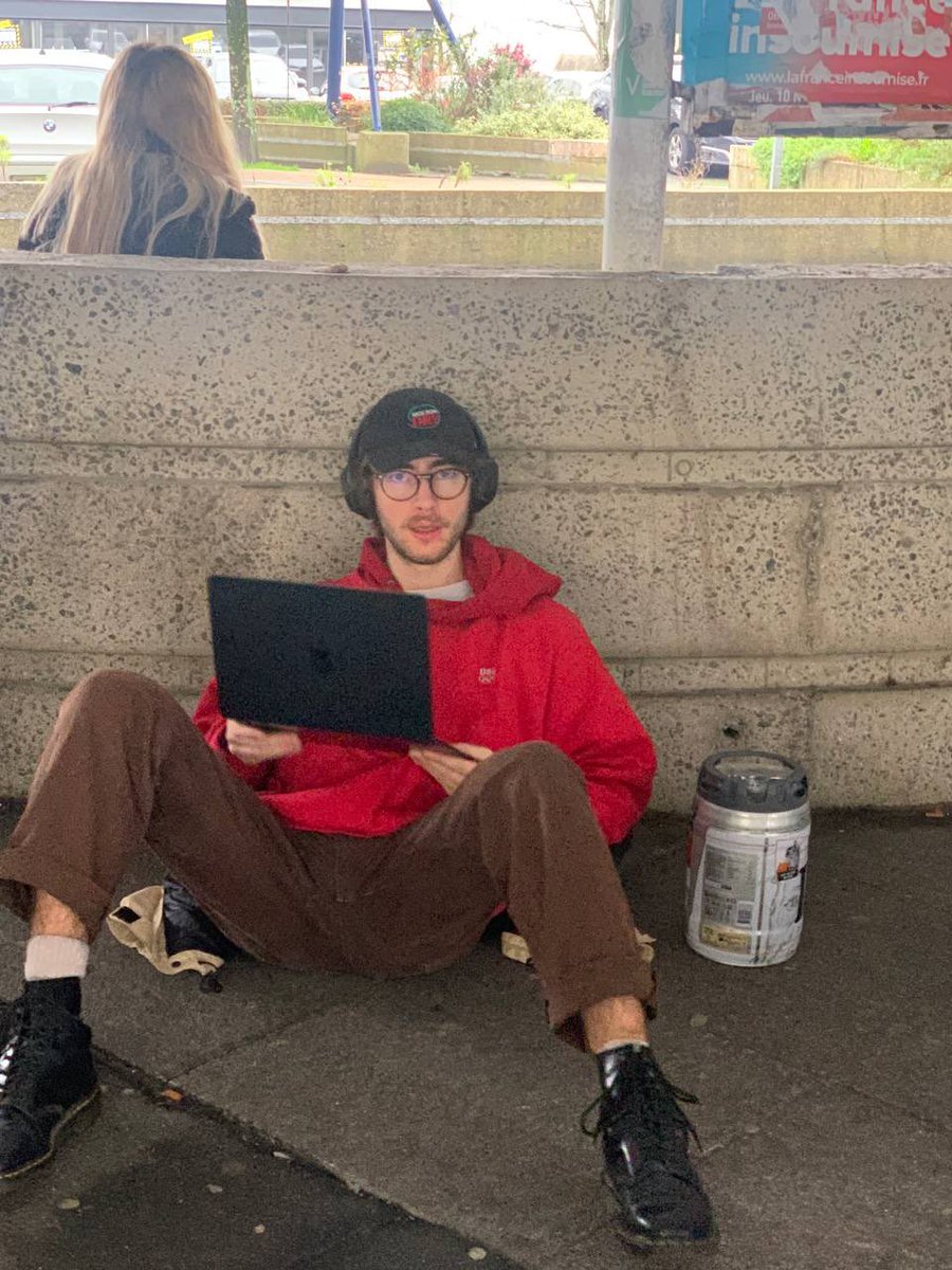 deletethistheo's tweet image. I be like this signing emails “the team”