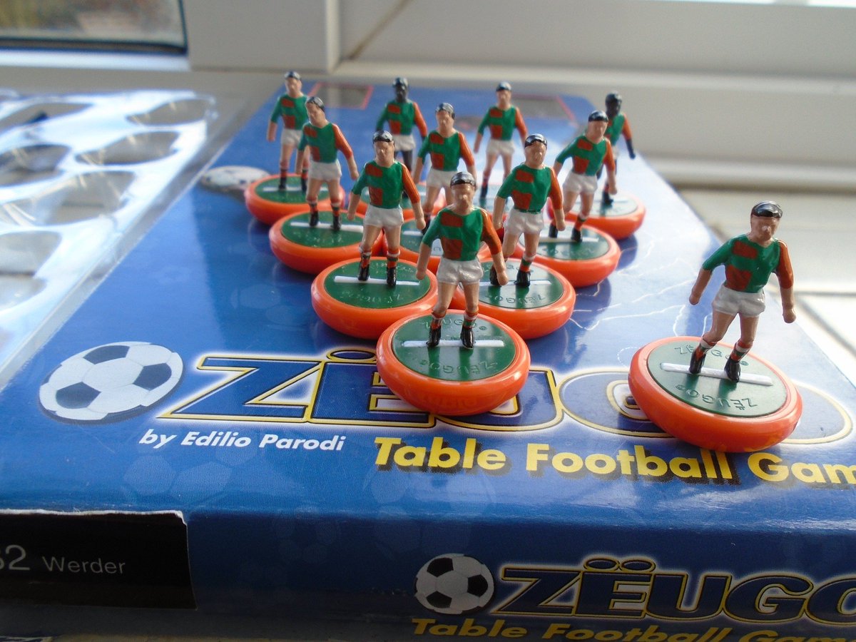 randomsh1t1471's tweet image. #Latestadditions
#Subbuteo #Zeugo

BORUSSIA DORTMUND Ref 8
ENGLAND REF 20
WERDER BREMAN REF 82
BAYERN MUNICH REF 83 

#Bluebox #Zeugo #Collection