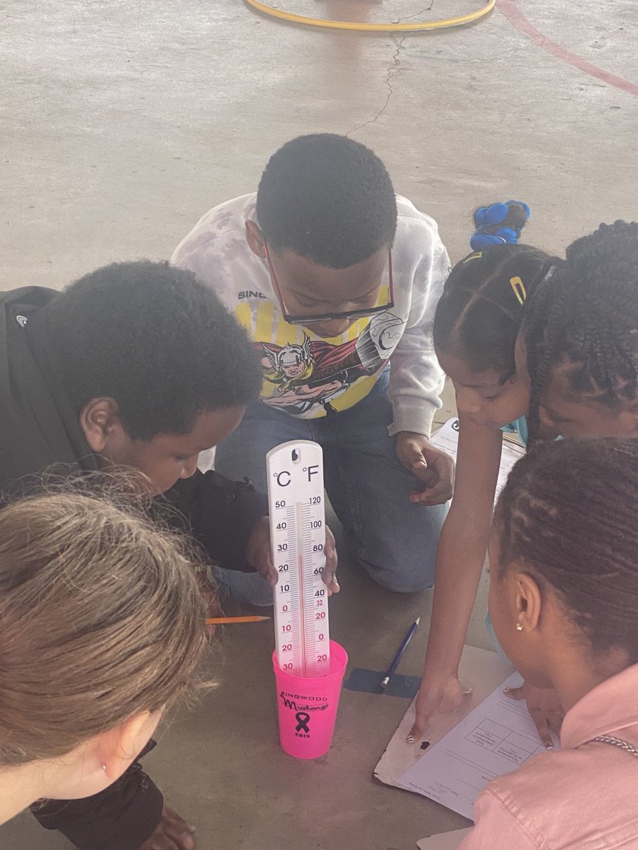 Awesome day for 4th grade at ⁦Humble Elementary to experiment with insulators of heat! ⁦<a href="/HumbleISD/">Humble ISD</a>