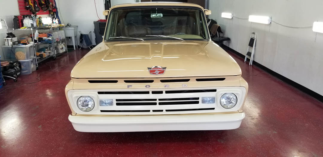 ZendejasShop's tweet photo. Ensure your Auto Detailing needs are handled by the best and done right the first time. Give Zendejas Detail Shop, LLC a visit today at 2231 S 48 St Ste 106 for more information, or give us a call! #CompleteAutoDetailing #AutoDetailing https://t.co/m076Jrhenb https://t.co/9TXGyfth9J