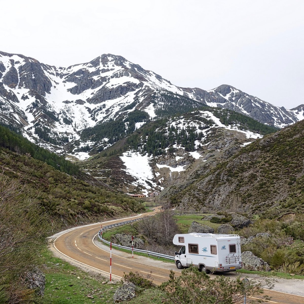 MattasMarine's tweet photo. Did you know there are 15,000 different RV parks in the United States? The adventures are limitless! #MattasMarineAndRV #GrandJunction https://t.co/5KP8eJ6vZk