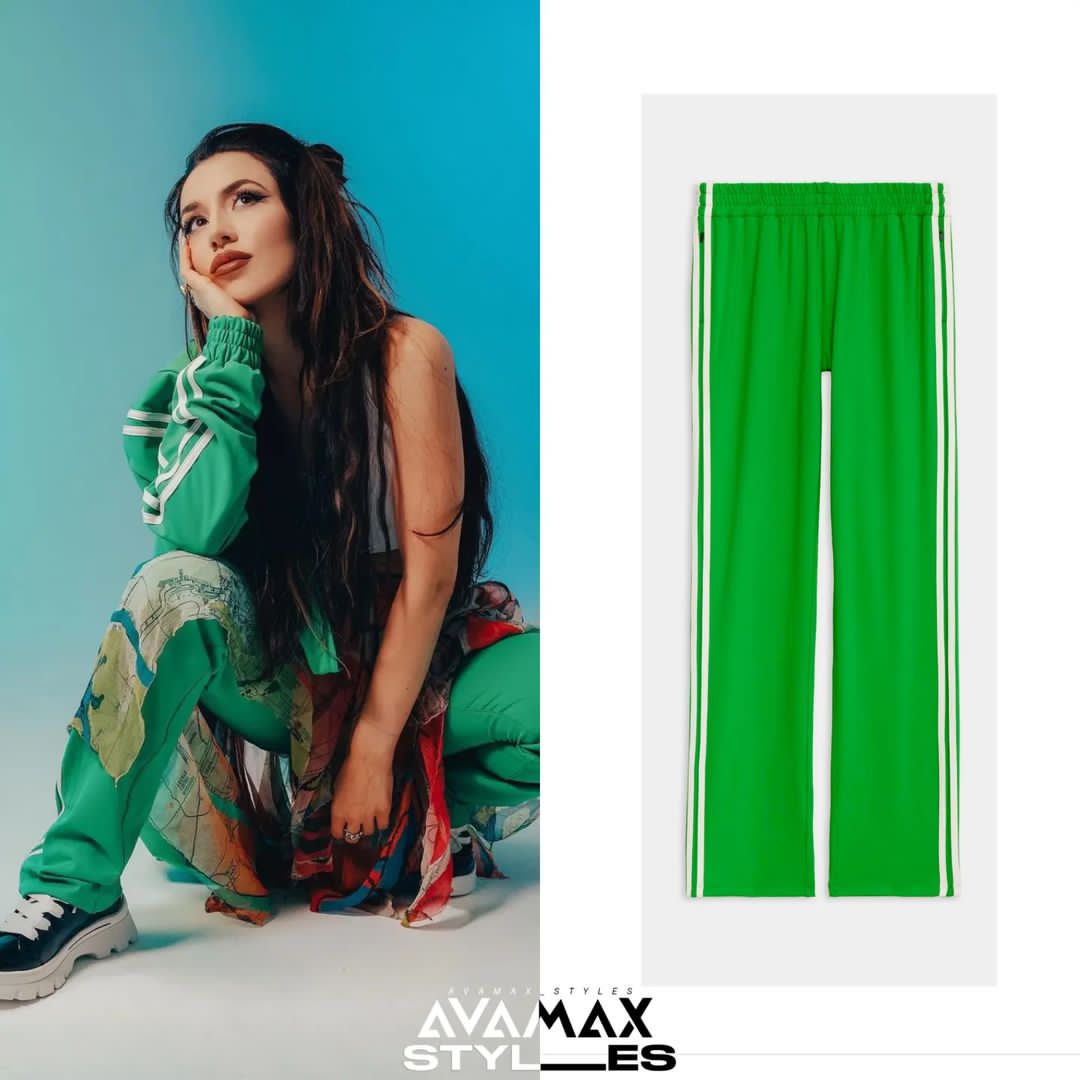 | @AvaMax x @rollacoaster

@Splits59 Fox Techflex pant - $270.00