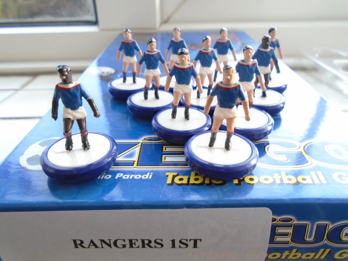randomsh1t1471's tweet image. #Latestadditions #Subbuteo #Zeugo

#Subbuteoworldrange 

Rangers 
Shakhtar Donetsk
Walsall
Werder Breman

#Bluebox #Zeugo #Collection