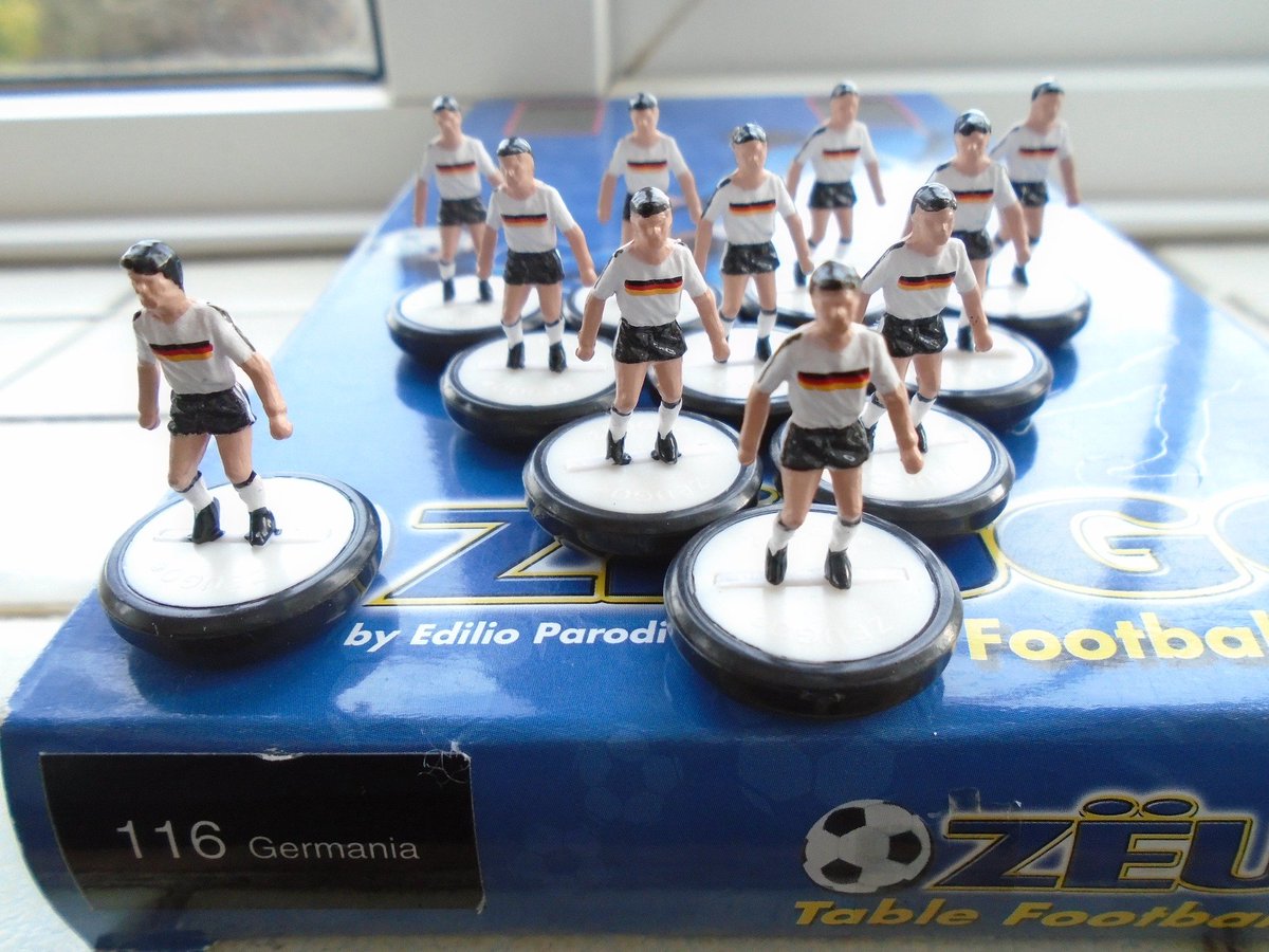 randomsh1t1471's tweet image. #Latestadditions
#Subbuteo #Zeugo

REF 116 GERMANY

#Bluebox #Zeugo #Collection