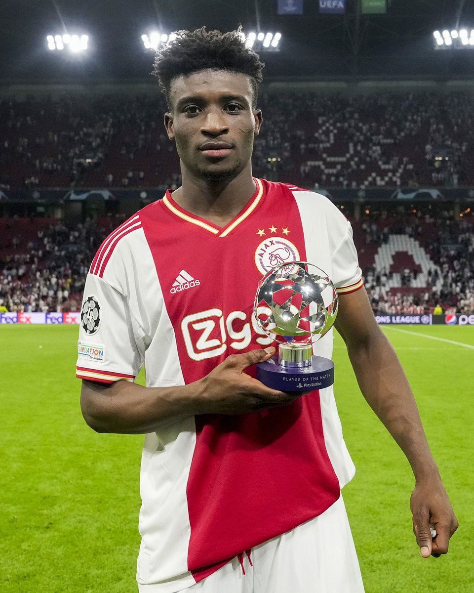 Success79880929's tweet photo. Praying for your absolute and speedy recovery Maestro @KudusMohammedGH . Can't wait to see you back on the pitch doing what you do best and giving us those magical moments again 🔥💪🎉
#Bazaki
#Kudusdream
#Sonofthelight https://t.co/lSjcxyhxI7