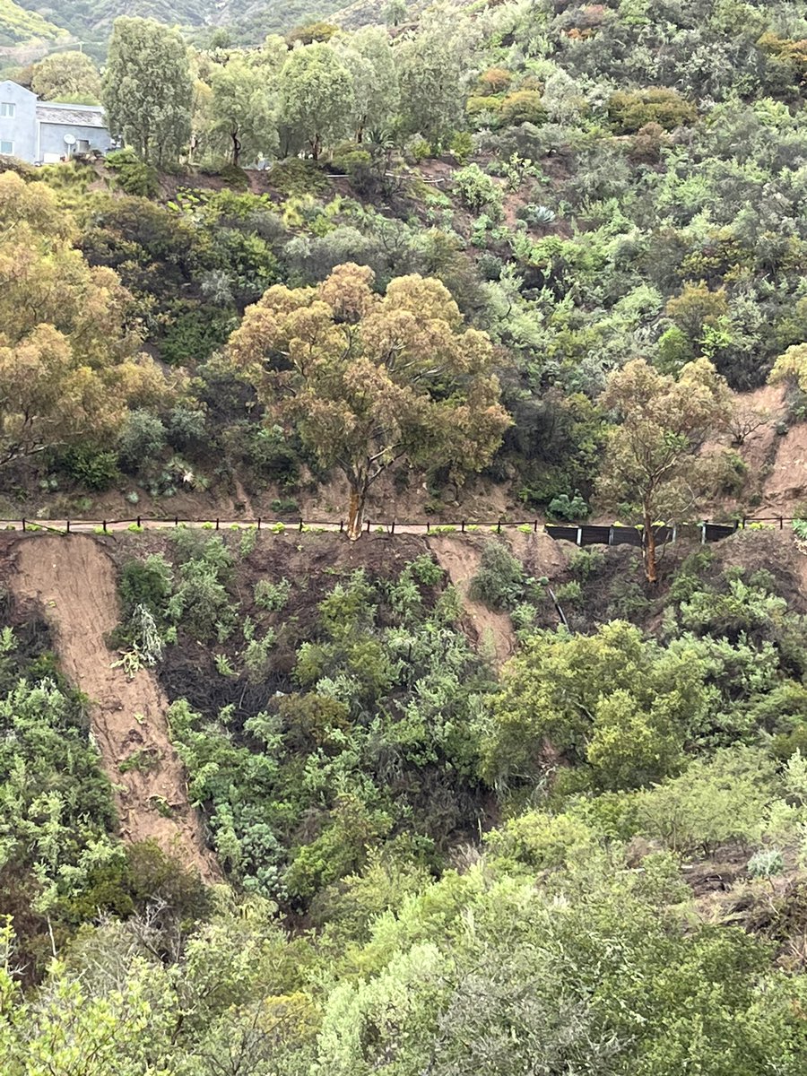 jlstrube's tweet photo. So it looks like crews are beginning to clear our driveway in Toro but even if they do, the hillside underneath the road is hanging by a thread. #Montecito #montecitostrong https://t.co/OGIPurGd04