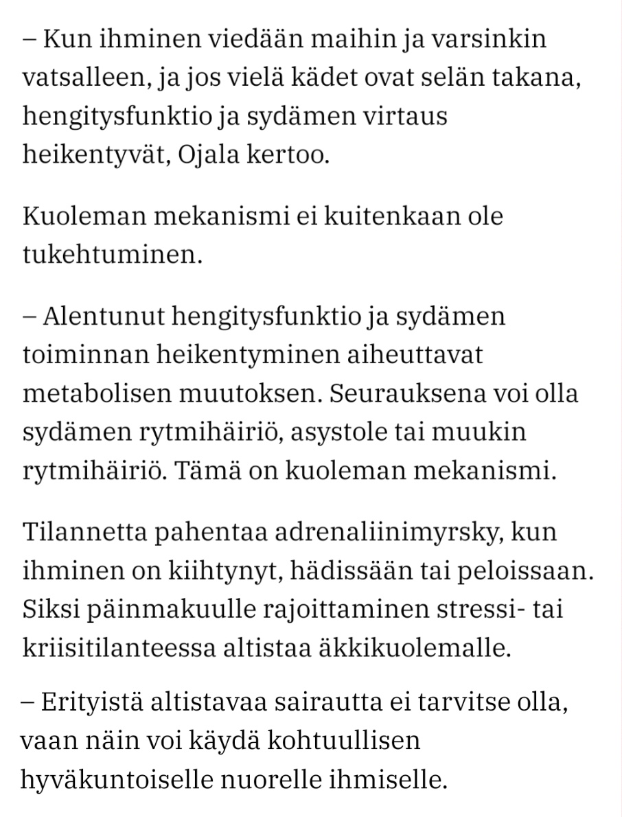 kasvismafioso's tweet photo. "Niuvanniemen sairaalassa luovuttiin päällekäyvän potilaan rajoittamisesta vatsalleen jo yli vuosikymmen sitten, kansainvälisiin tutkimuksiin perustuen".
--> https://t.co/3NdrXXRvaa
#vartijat #järjestyksenvalvojat #stevarit #IsoOmena #kuolema #väkivalta https://t.co/FRTuHgTOOY