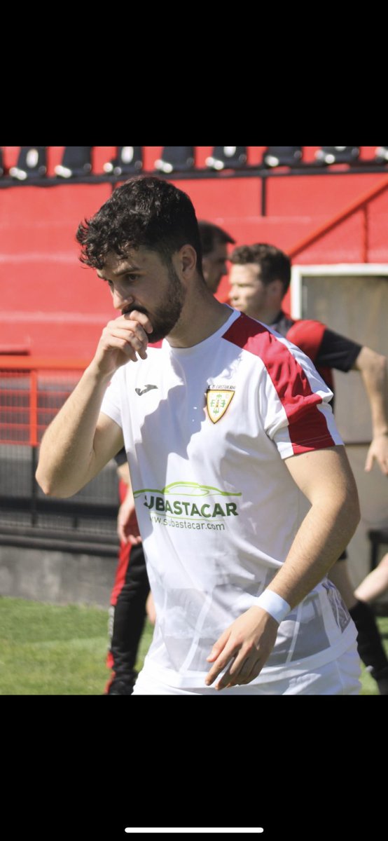 CDMiajadas's tweet photo. Desde el @CDMiajadas queremos anunciar la incorporación del extremo @jorgevf_10 procedente del @CastueraCd . Bienvenido https://t.co/TYQlurCgvB