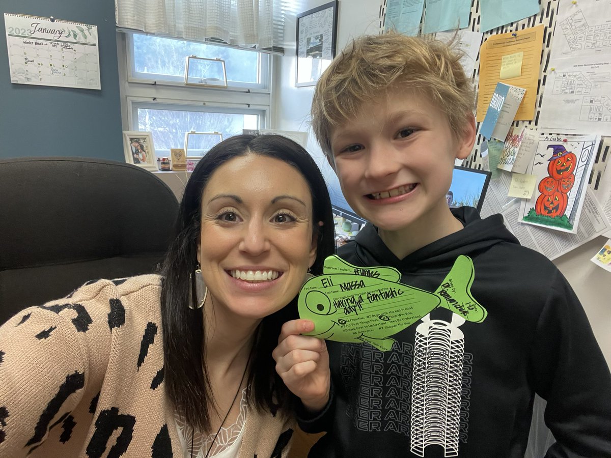 DrRomanchuk_MRE's tweet photo. So proud of this wolf, Eli! He got share the big news by calling Mom and Dad this afternoon! #mrestrong @ZumMidRivers https://t.co/tD3GUXWl6s