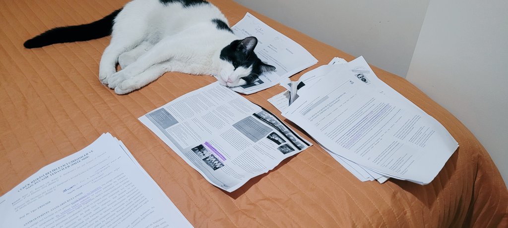 İşten gelince kahvemi yapar oturur çalışırım :