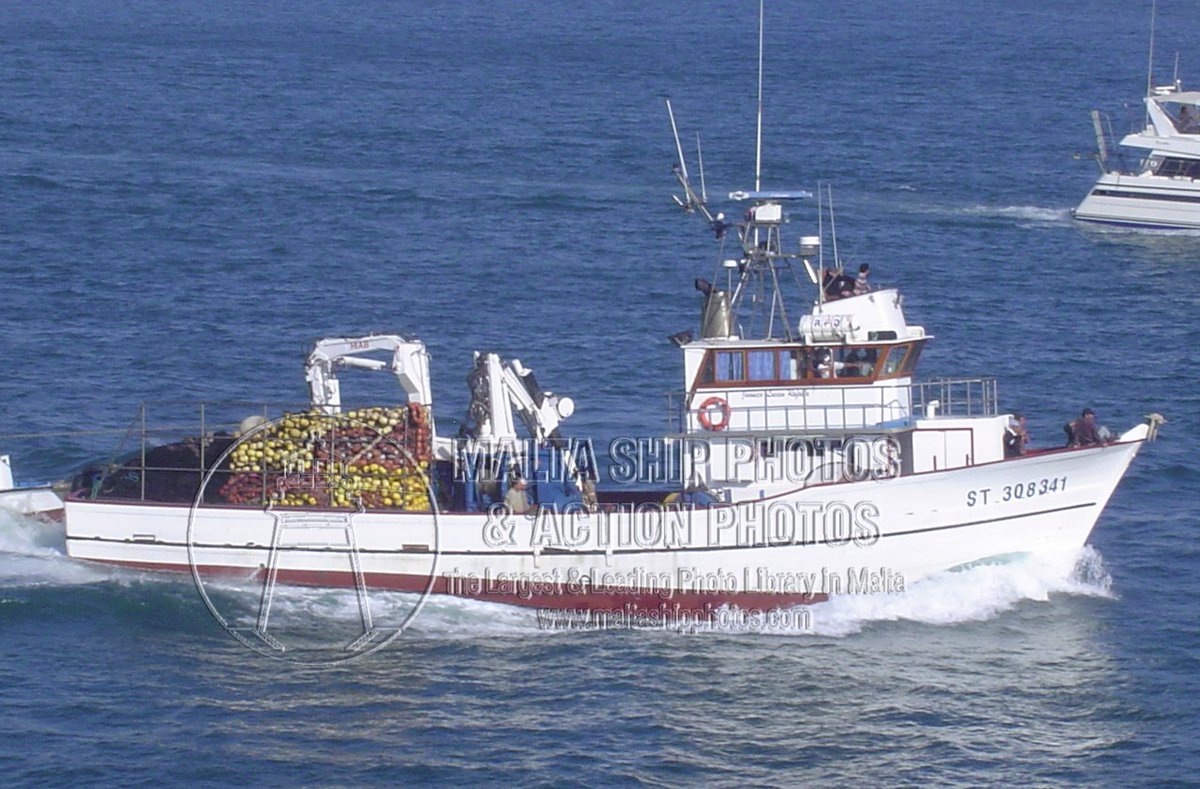 Shipguru's tweet photo. #1969built #French #purseseiner #JUANICO_LUCIEN_RAFAEL from #Sete #entering #grandharbourmalta  - 13.05.2006 -  https://t.co/nfgboxcB5B - NO PHOTOS can be used or manipulated without our permission @ICCAT @EufaFisheries @EUFisheries https://t.co/agIxYKqnDa
