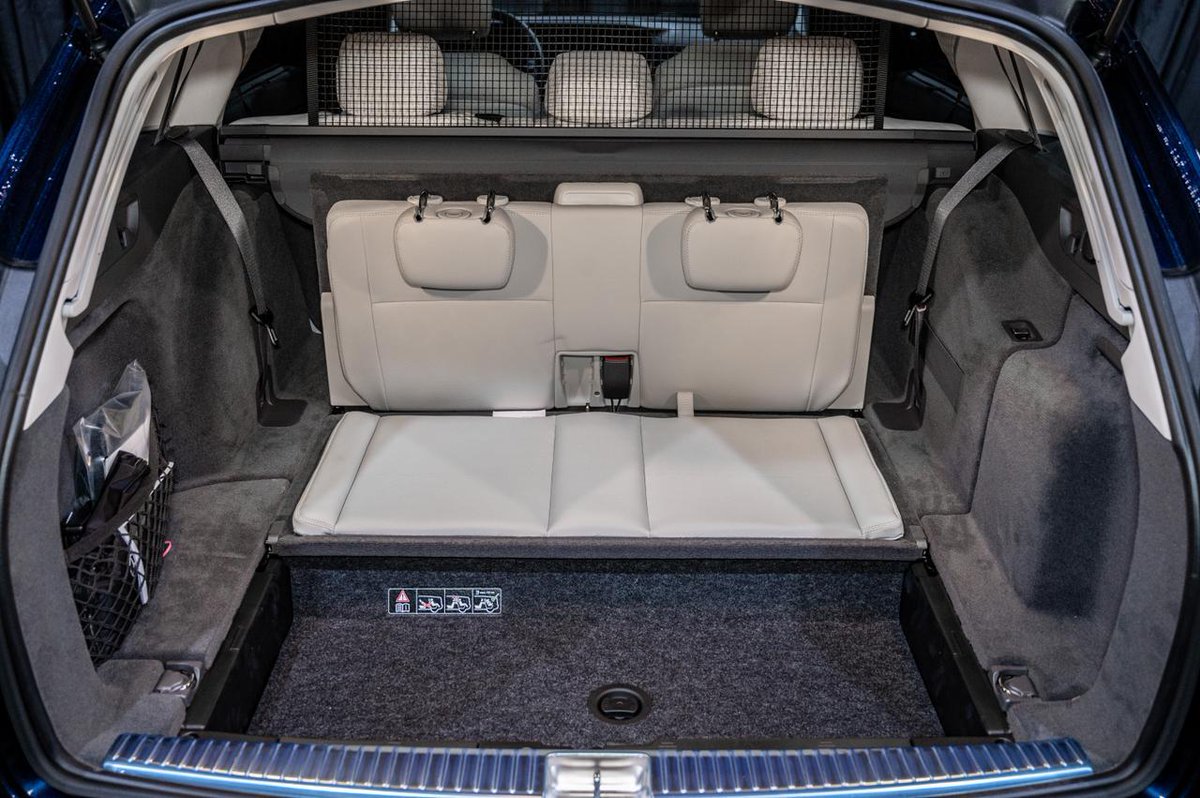 tehhippy's tweet photo. @DougDeMuro Maybe supply issue on non-black 3rd row for 2022? Here's a new 2023 listed that has the white 3rd row. I'm sure local MB parts department will order you it for somewhere in low 5-digits... https://t.co/YZIjQuaULo