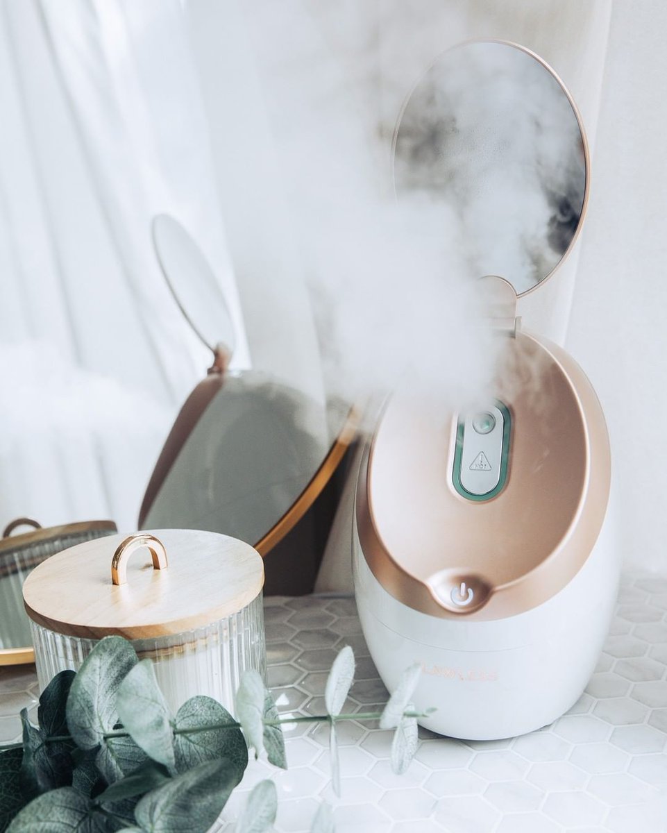 FT_Flawless's tweet photo. There's nothing quite like an at home spa day with the Flawless Facial Steamer. Snag yourself one of these beauties only at @Kohls ✨ https://t.co/gBS1eG56aR