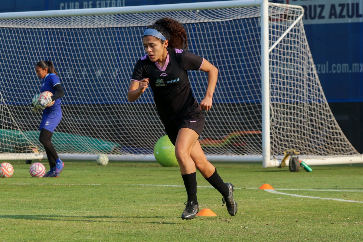 1️⃣9️⃣ <a href="/hilarygruiz/">Hilary Garcia</a> 💙